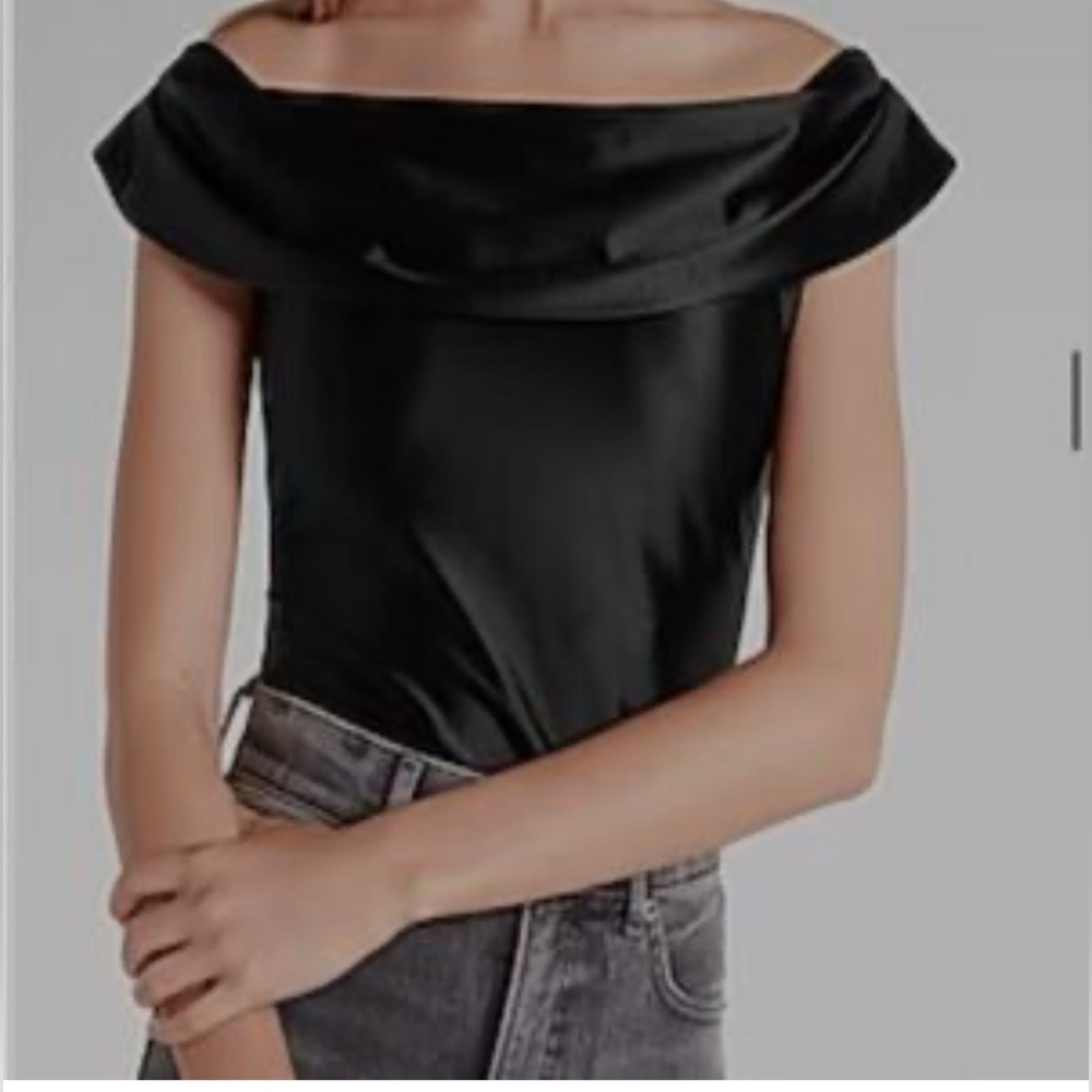 Express Elegant Black Off-Shoulder Top / Bodysuit